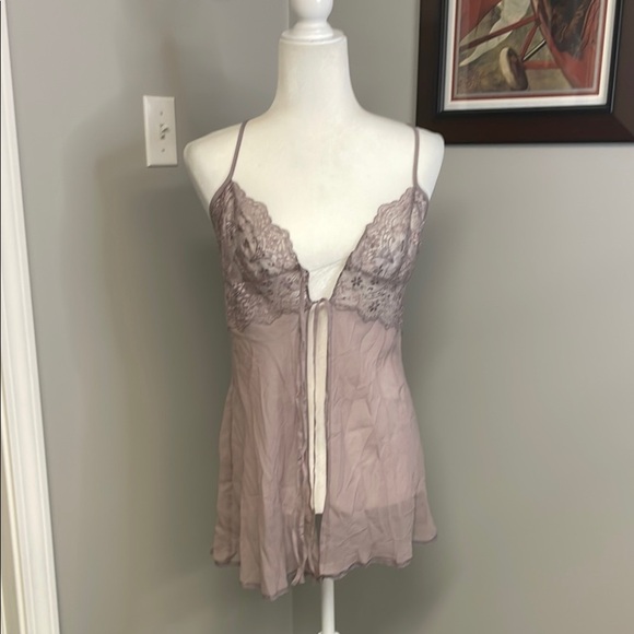 100% Silk Victoria's Secret Lavender Mauve Lace Lingerie Medium Sexy Mobwife - Picture 1 of 7